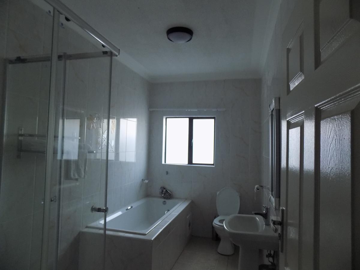 Streets Of Gold Guest House Gaborone Extérieur photo